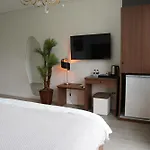 Ξενοδοχείο Robust