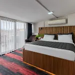 Robust * Κωνσταντινούπολη